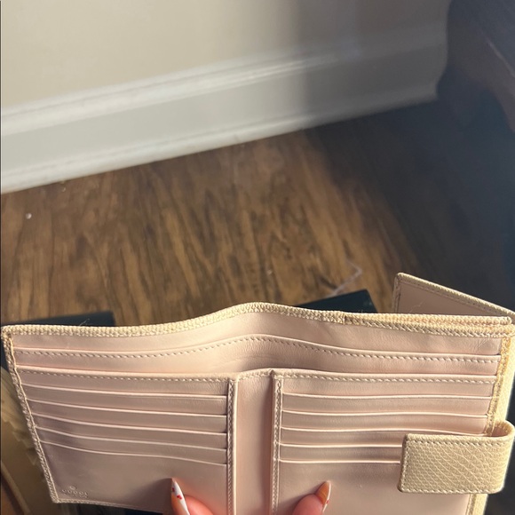 Gucci Marmont Leather Wallet - Picture 6 of 11